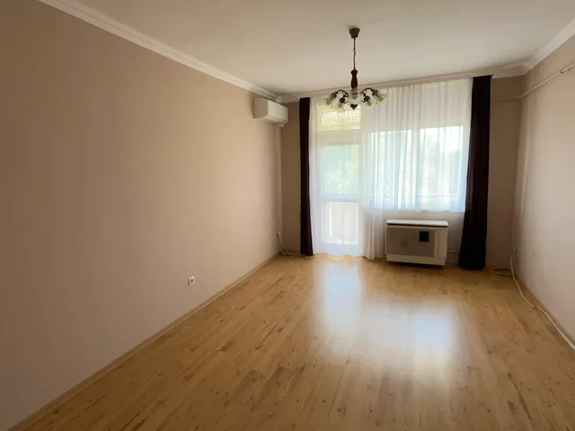 Eladó lakás Makó, Bajcsy-Zsilinszky ltp. 56 nm