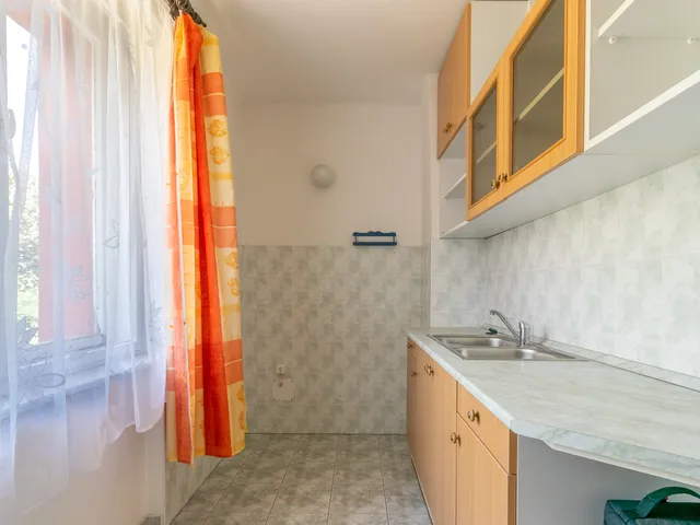 Eladó lakás Mosonmagyaróvár, Mofém-telep 37 nm