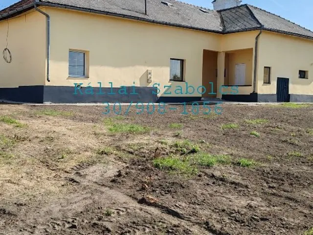 Eladó ház Gégény, Dombrádi 10 150 nm