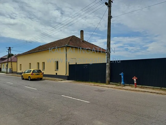 Eladó ház Gégény, Dombrádi 10 150 nm