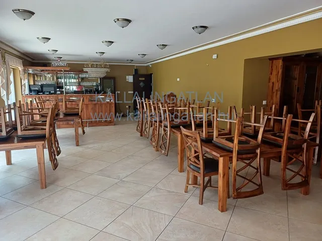 Kiadó kereskedelmi és ipari ingatlan Nyíregyháza, Belváros 160 nm