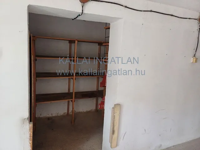 Eladó garázs Nyíregyháza, Érkert 19 nm