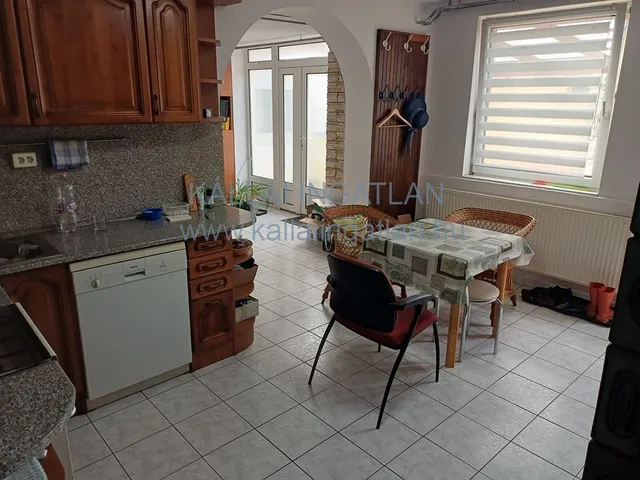 Eladó ház Nyíregyháza, Kertváros 140 nm