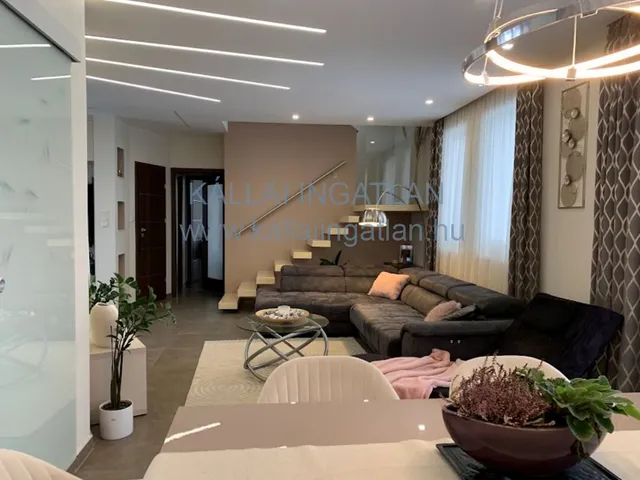 Eladó ház Nyíregyháza, Hímes 210 nm