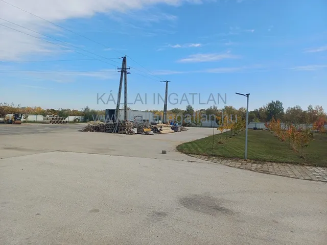 Eladó kereskedelmi és ipari ingatlan Tiszalök 200 nm