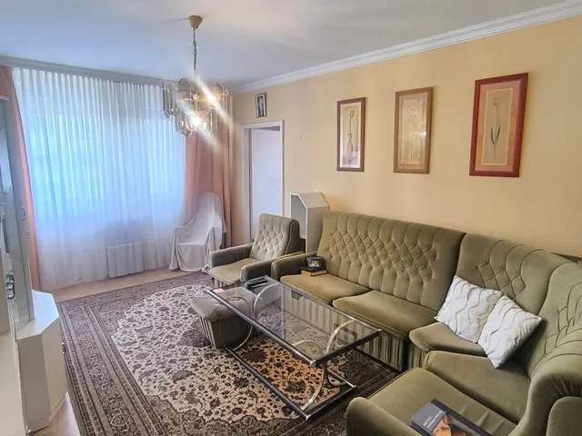 Eladó lakás Szeged 68 nm