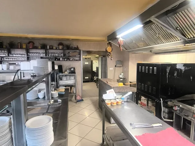 Eladó kereskedelmi és ipari ingatlan Szeged 815 nm