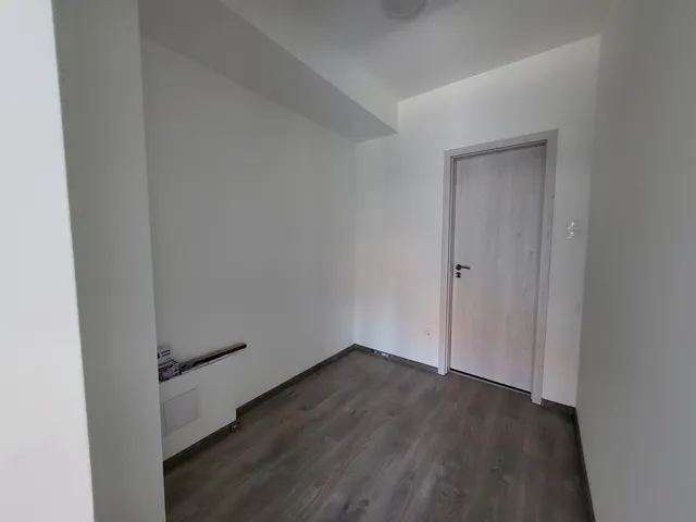 Kiadó lakás Békéscsaba, Belváros, Mednyánszky u. 82 nm