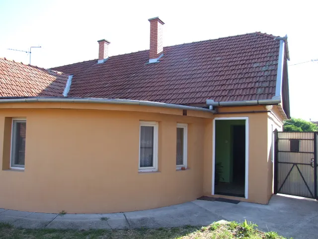 Kiadó ház Gyula, Vasút u. 110 nm