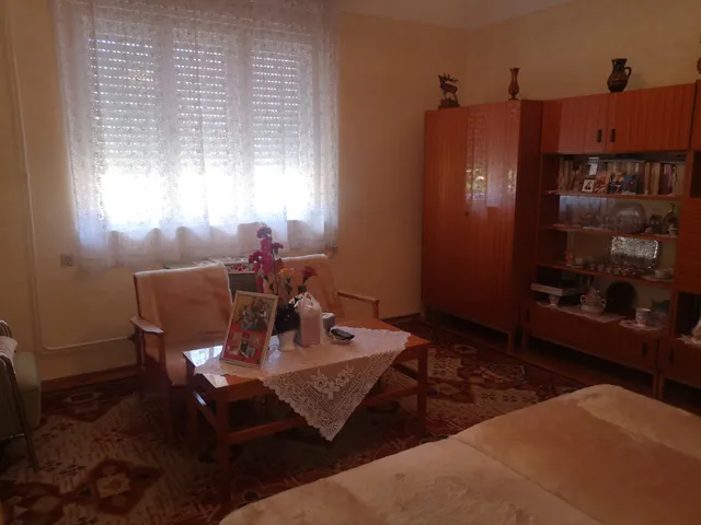 Eladó ház Gyula, Krinolinkert, Wesselényi u. 100 nm