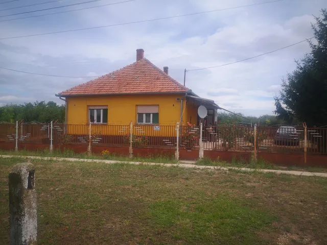 Eladó ház Sarkad 90 nm