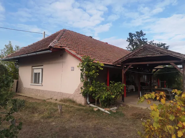 Eladó mezőgazdasági ingatlan Békéscsaba 110 nm