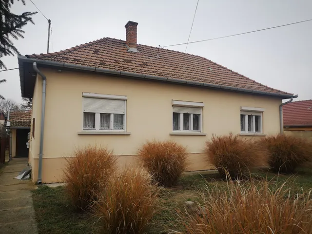 Eladó ház Gyula, Kisrománváros 90 nm