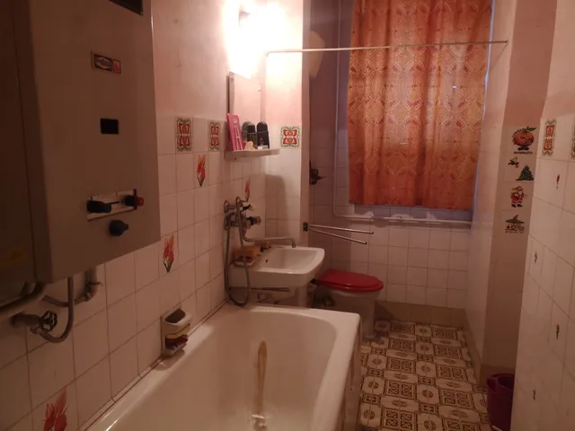 Eladó lakás Gyula, Bartók Béla u. 56 nm