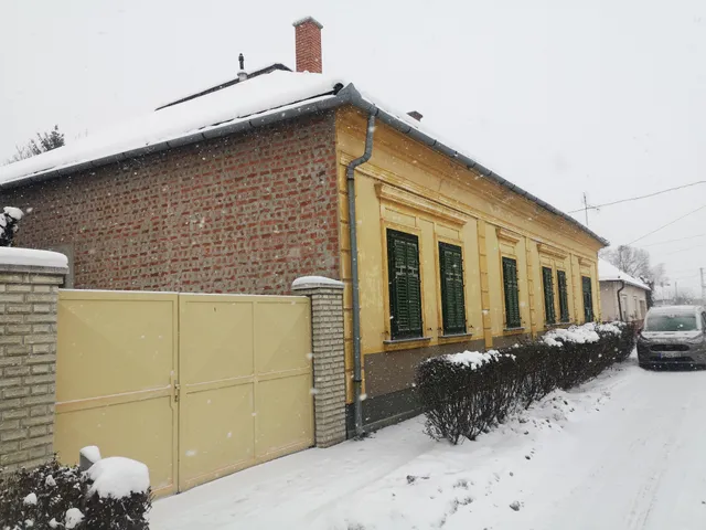 Eladó lakás Gyula 110 nm