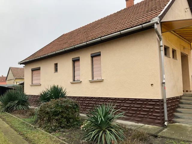 Eladó ház Jászberény, Zerge u. 83 nm