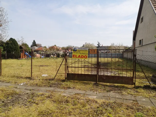Eladó telek Gyula, Máriafalva, Babits Mihály utca 870 nm