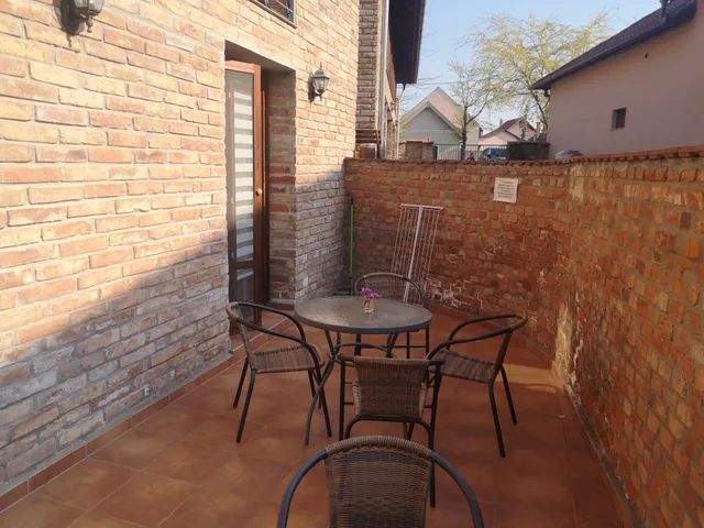 Eladó lakás Gyula, Vár utca 37 nm