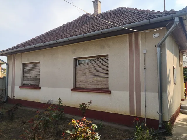 Eladó ház Békéscsaba, Erzsébethely (Jamina) 100 nm