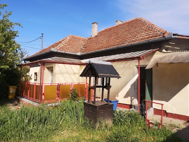 Eladó ház Békéscsaba, Erzsébethely (Jamina), Asztalos utca 100 nm