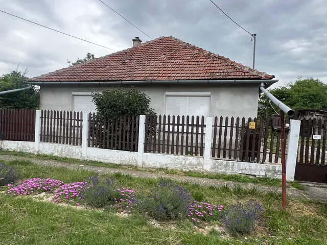 Eladó ház Doboz 90 nm