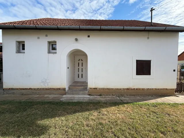 Eladó ház Elek, Dugovics utca 130 nm