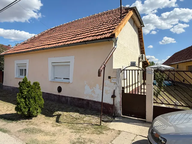 Eladó ház Sarkad 96 nm