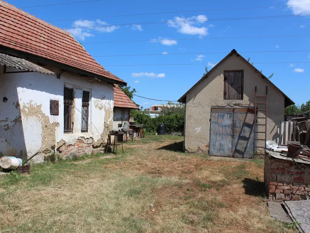 Eladó telek Debrecen, Lóskuti utca 1500 nm