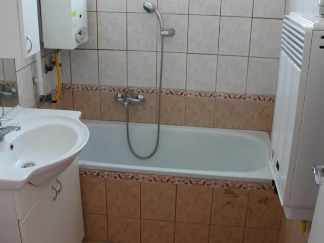 Kiadó lakás Debrecen, Libakert, Füredi út 55 nm