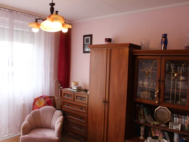 Eladó lakás Debrecen, Újkert 46 nm