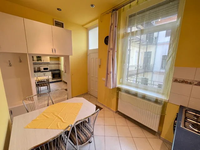 Kiadó lakás Kaposvár, Belváros, Rippl-R. utca 52 nm