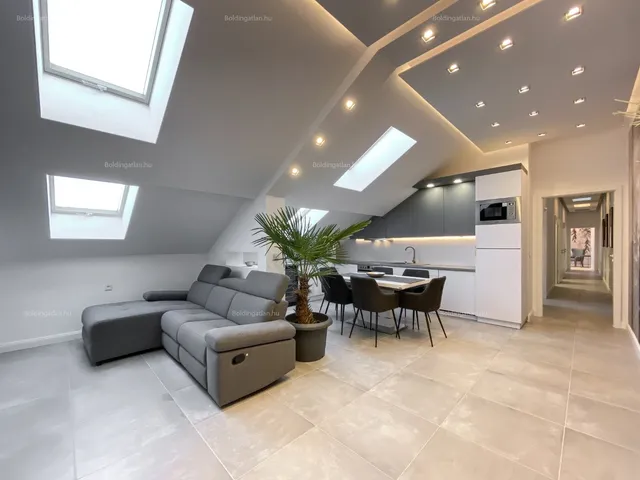 Kiadó lakás Kaposvár, Belváros 112 nm