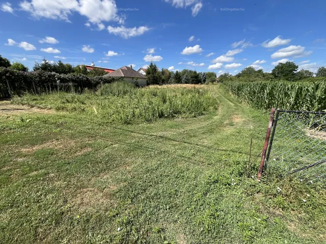 Eladó telek Mezőcsokonya, KOSSUTH L. U. 1554 nm