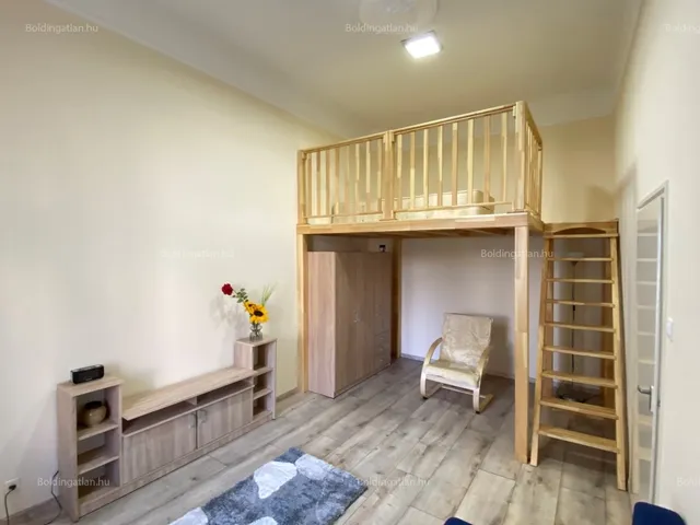 Kiadó lakás Kaposvár, Belváros 29 nm