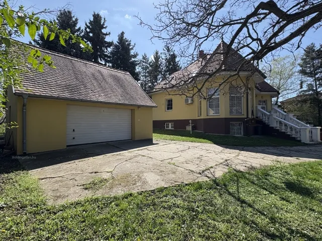 Eladó ház Siófok 370 nm