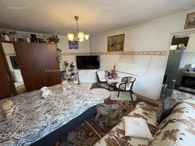 Eladó ház Kaposvár, Béke-Füredi lakótelep, Kanizsai u. 28 nm
