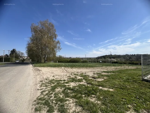 Eladó telek Kaposvár, Tüskevár, Ezüsthárs 2508 nm