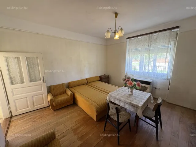 Eladó ház Gamás, Fő utca 94 nm