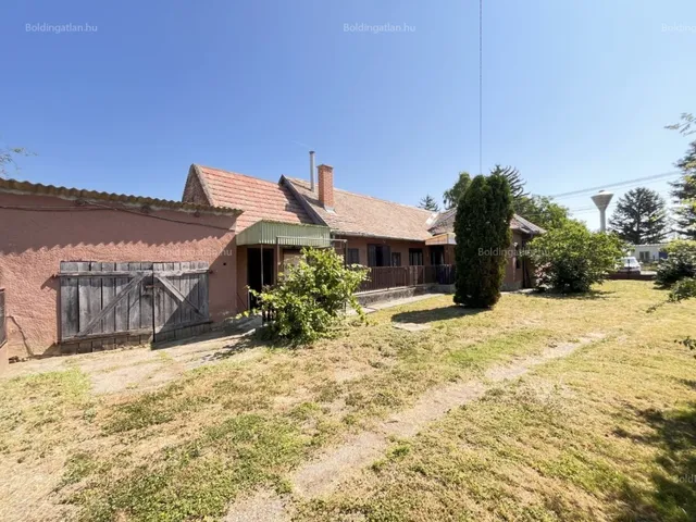 Eladó ház Nagypeterd, Kossuth L.u. 78 nm