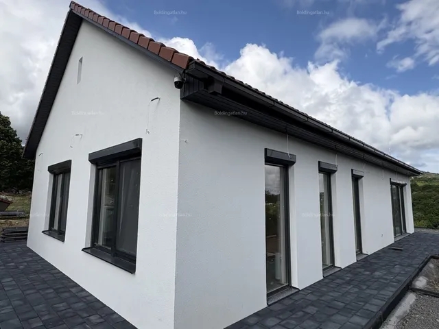 Eladó ház Pécs, Kismélyvölgy 115 nm