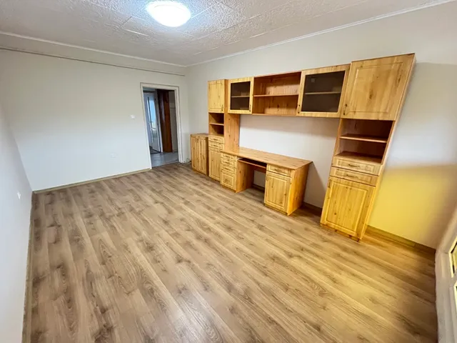 Kiadó lakás Kaposvár, Béke-Füredi lakótelep, Szondi utca 59 nm