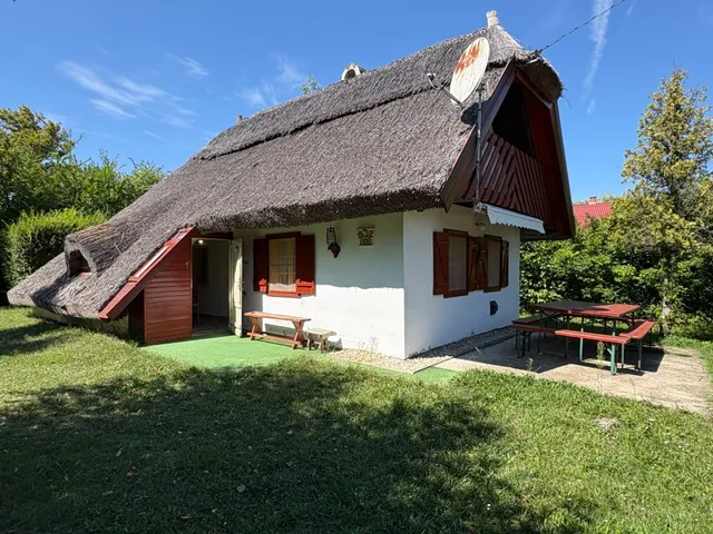 Eladó üdülő és hétvégi ház Balatonmáriafürdő 70 nm