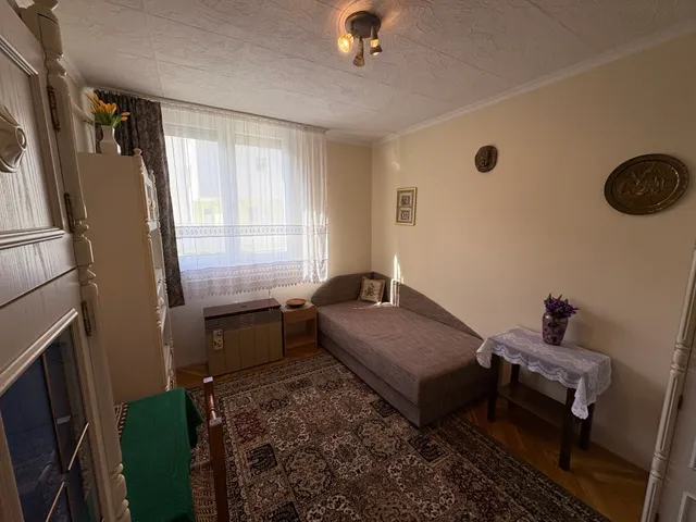 Kiadó lakás Kaposvár, Belváros, Dési H. u. 18 nm