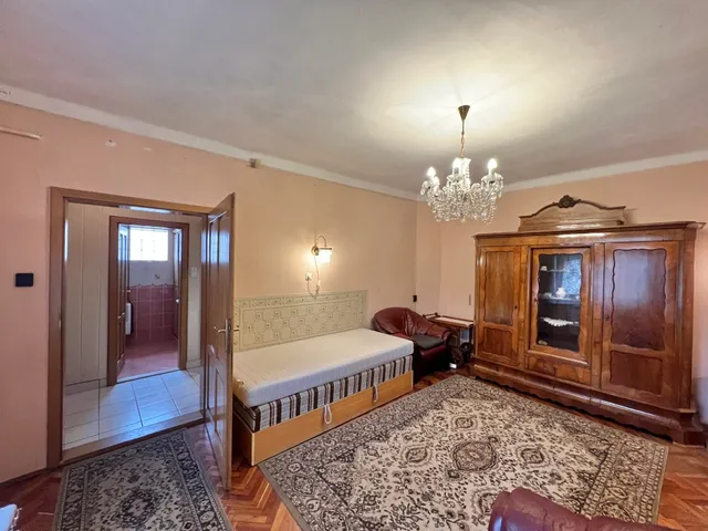 Eladó lakás Kaposvár, Belváros, Hársfa utca 76 nm