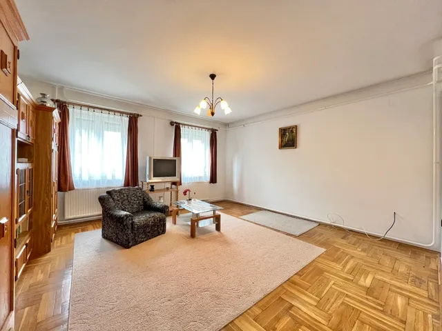 Eladó ház Kaposvár, Cser 167 nm