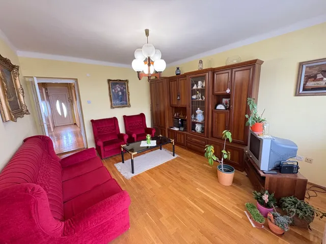 Eladó lakás Kaposvár, Belváros, Damjanich 59 nm