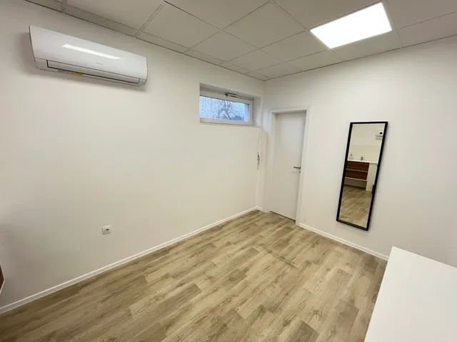 Kiadó kereskedelmi és ipari ingatlan Kaposvár, Belváros, Dózsa György utca 11 nm