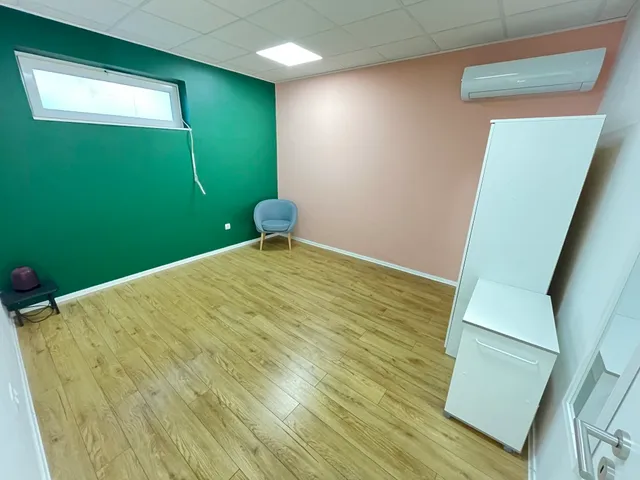 Kiadó kereskedelmi és ipari ingatlan Kaposvár, Belváros 14 nm