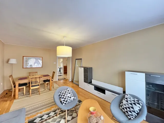 Kiadó lakás Kaposvár, Belváros, FŐ UTCA 63 nm