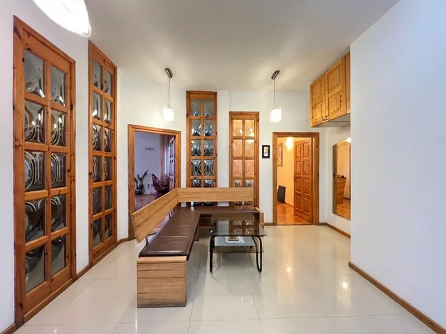 Eladó kereskedelmi és ipari ingatlan Kaposvár, Belváros, Kontrássy utca 175 nm